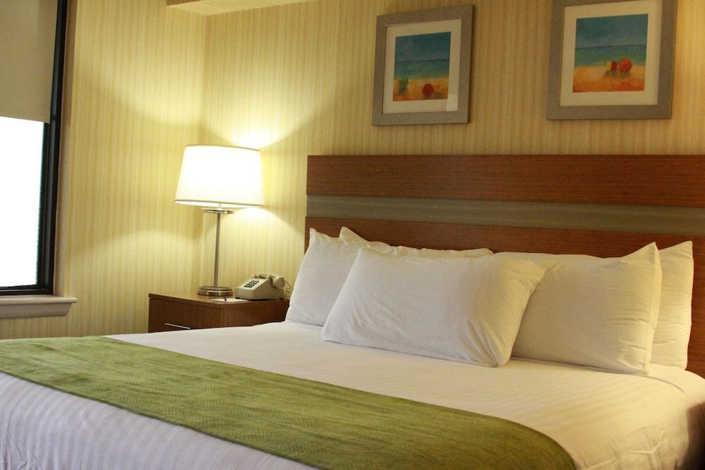 The Barclay Towers Hotel And Resort เวอร์จิเนียบีช ภายนอก รูปภาพ