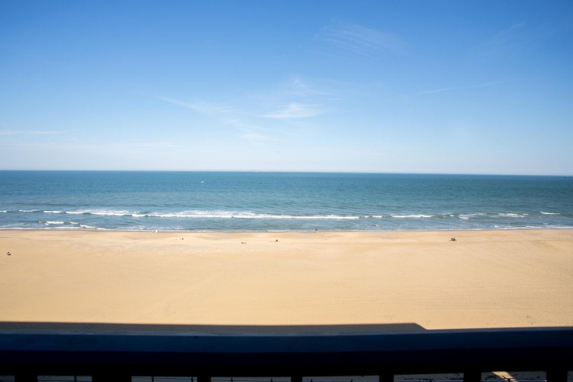 The Barclay Towers Hotel And Resort เวอร์จิเนียบีช ภายนอก รูปภาพ